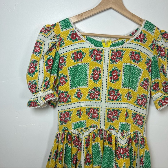 Vintage cottage core rose print dress - Picture 4 of 4